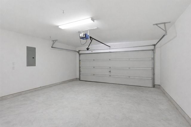 1223 Blue Hazel Court, Pinehurst, TX 77362