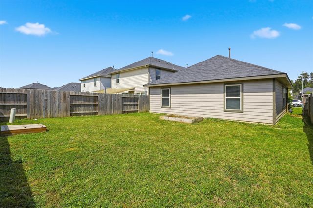 1223 Blue Hazel Court, Pinehurst, TX 77362