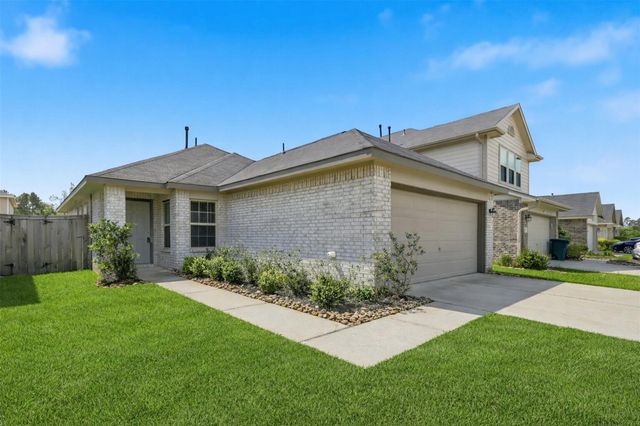 1223 Blue Hazel Court, Pinehurst, TX 77362