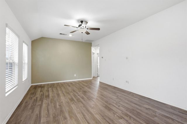 1223 Blue Hazel Court, Pinehurst, TX 77362