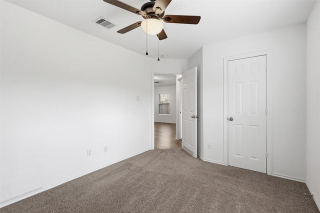 1223 Blue Hazel Court, Pinehurst, TX 77362