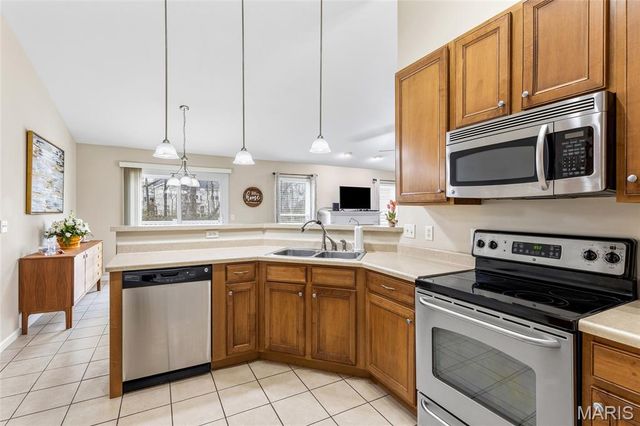 961 Promenade Court, Dardenne Prairie, MO 63368