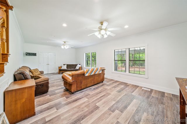 1001 County Road 2265, Skiatook, OK 74070