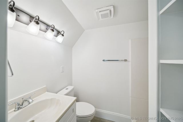 1001 County Road 2265, Skiatook, OK 74070