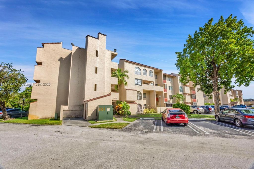 10651 SW 108th Ave 3H, Miami, FL 33176