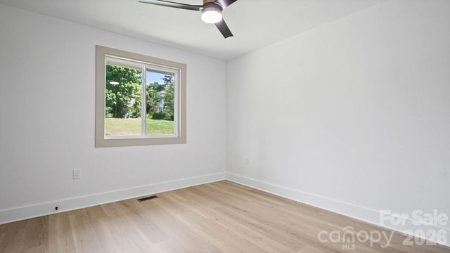 32 Bowen Drive, Belmont, NC 28012