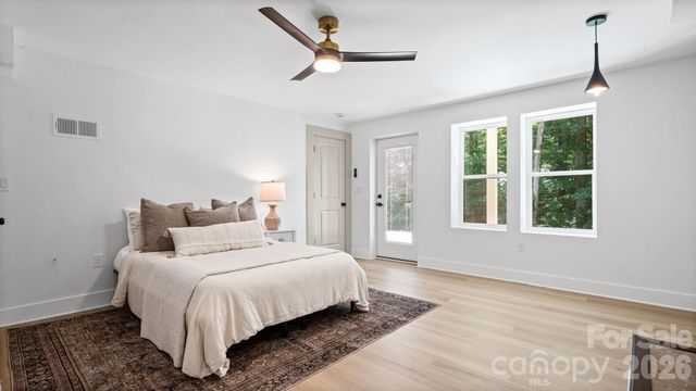 32 Bowen Drive, Belmont, NC 28012