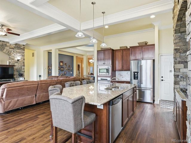 6945 S Robertsdale Way, Aurora, CO 80016