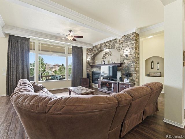 6945 S Robertsdale Way, Aurora, CO 80016