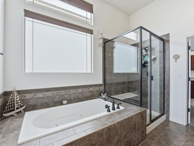 6945 S Robertsdale Way, Aurora, CO 80016