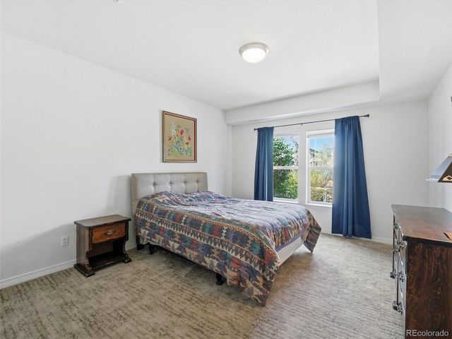 6945 S Robertsdale Way, Aurora, CO 80016
