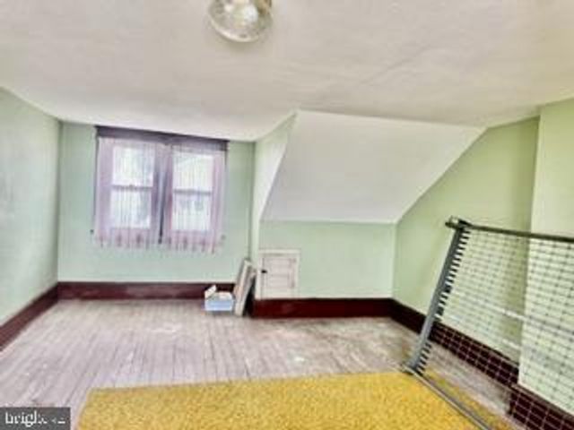222 S SCHUYLKILL AVE, Shenandoah, PA 17976