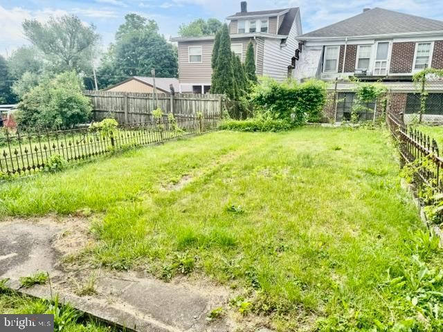 222 S SCHUYLKILL AVE, Shenandoah, PA 17976