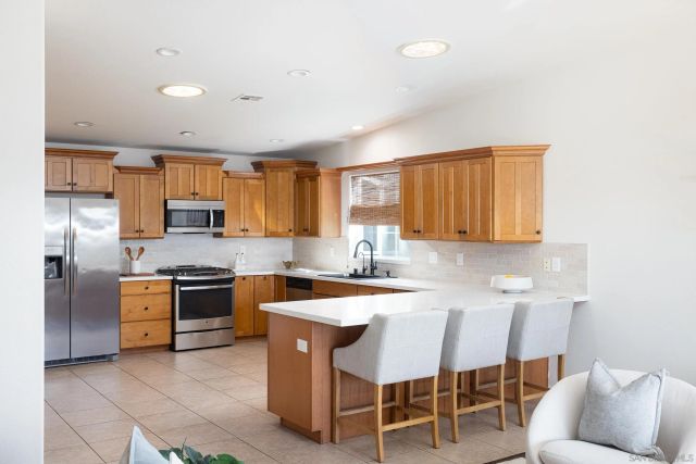 1834 S Tremont St, Oceanside, CA 92054