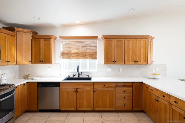 1834 S Tremont St, Oceanside, CA 92054