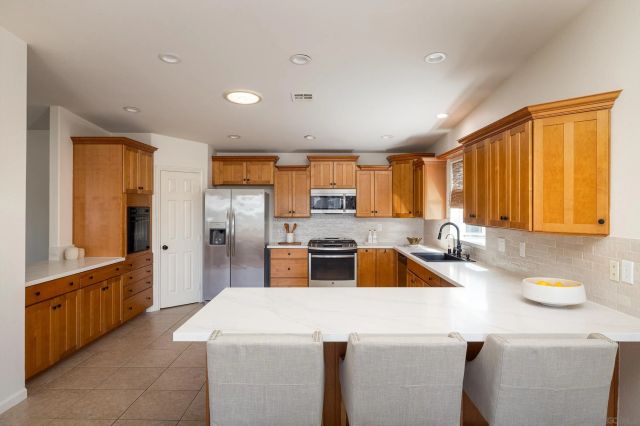 1834 S Tremont St, Oceanside, CA 92054