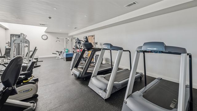 6335 W Northwest Highway 1417, Dallas, TX 75225