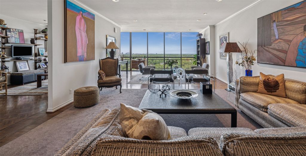 6335 W Northwest Highway 1417, Dallas, TX 75225