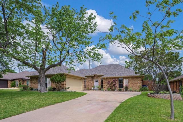 8148 Bobwhite Drive, Frisco, TX 75034