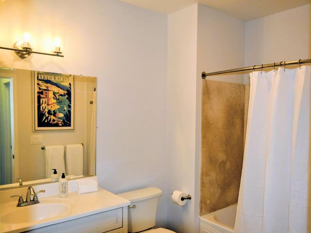 1066 41st Avenue A207, Capitola, CA 95010