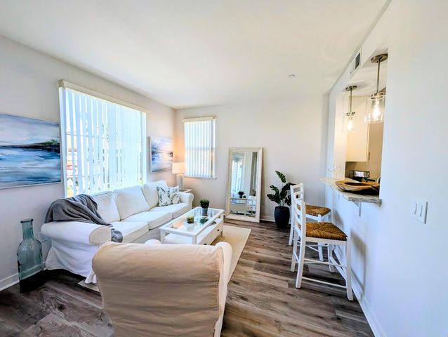 1066 41st Avenue A207, Capitola, CA 95010