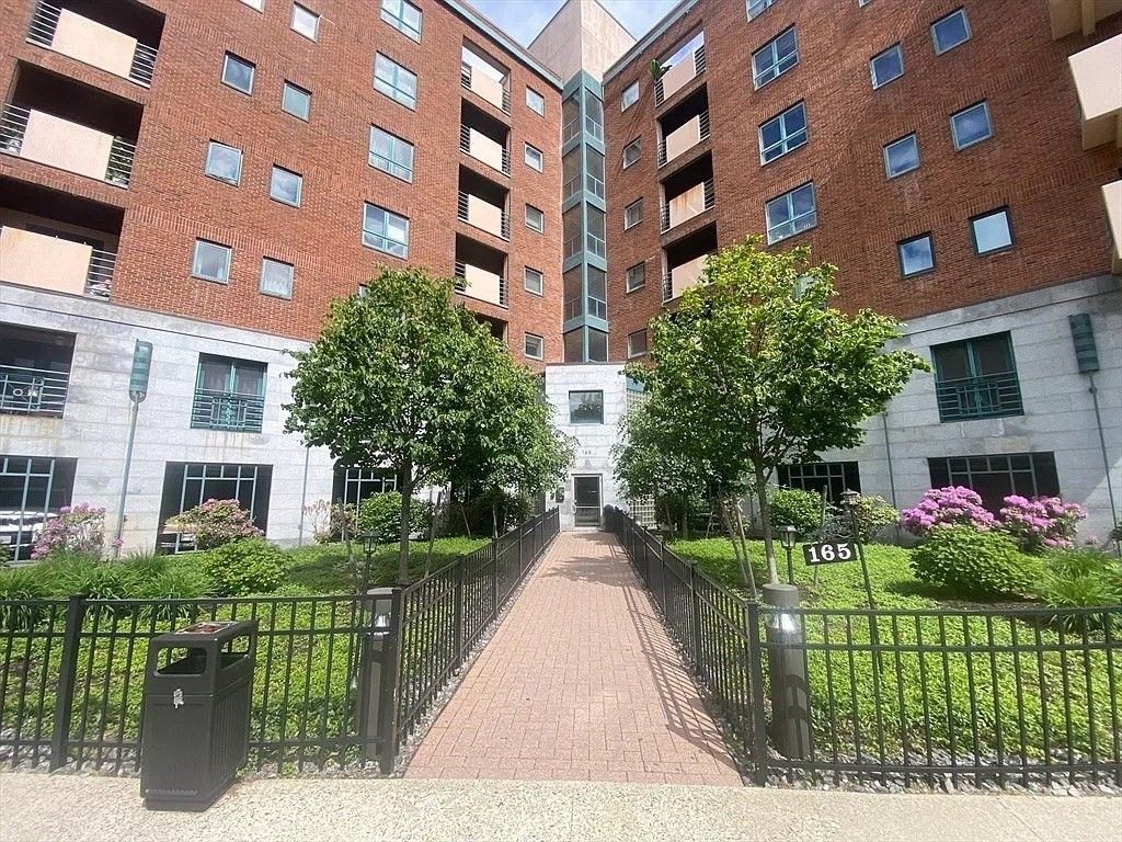 165 Cottage Street 711, Chelsea, MA 02150