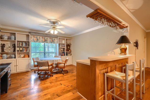 2205 W Hull Street, Denison, TX 75020