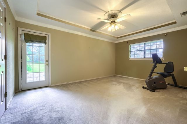 2205 W Hull Street, Denison, TX 75020