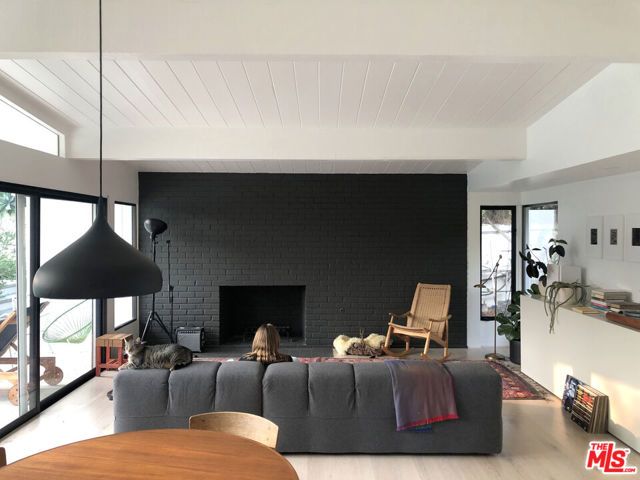 1071 Tellem Drive, Pacific Palisades (los Angeles), CA 90272