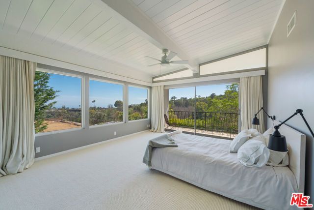 1071 Tellem Drive, Pacific Palisades (los Angeles), CA 90272