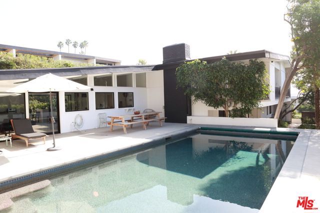 1071 Tellem Drive, Pacific Palisades (los Angeles), CA 90272