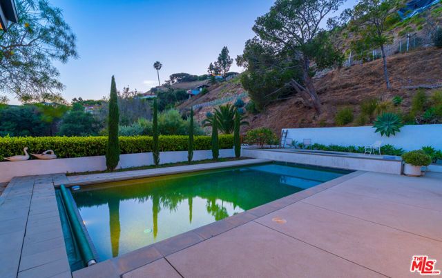 1071 Tellem Drive, Pacific Palisades (los Angeles), CA 90272