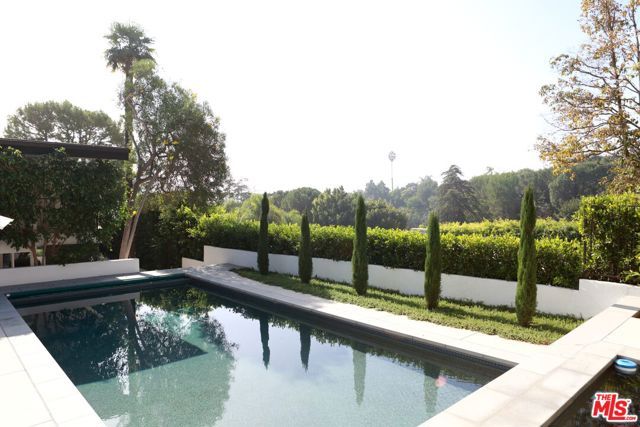 1071 Tellem Drive, Pacific Palisades (los Angeles), CA 90272