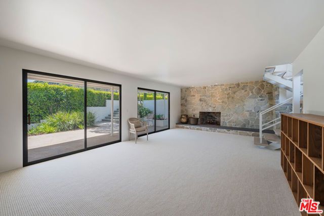 1071 Tellem Drive, Pacific Palisades (los Angeles), CA 90272
