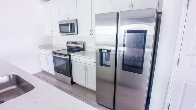 1062 SAND TORCH CIRCLE, Davenport, FL 33837