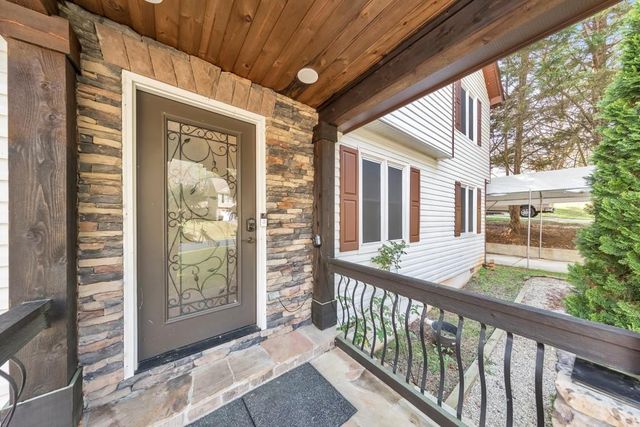 429 Etowah Valley Way, Woodstock, GA 30189