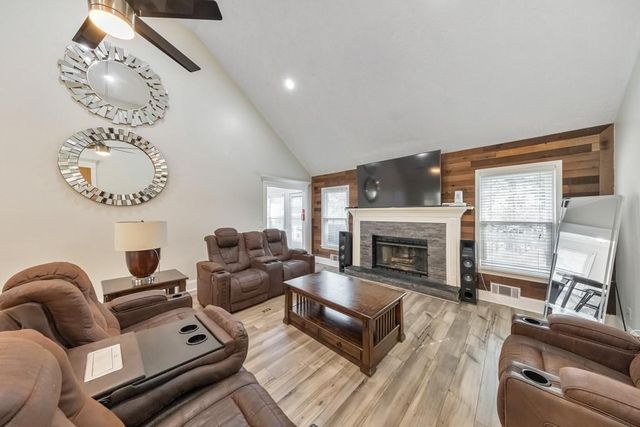 429 Etowah Valley Way, Woodstock, GA 30189