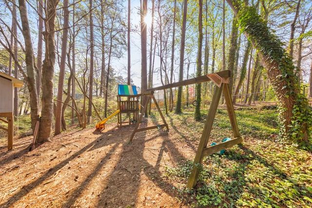 429 Etowah Valley Way, Woodstock, GA 30189