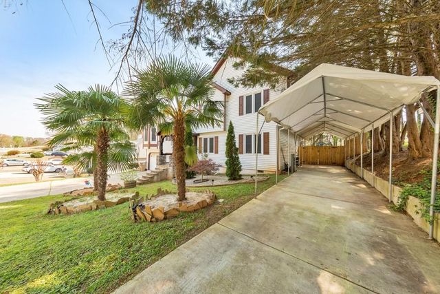 429 Etowah Valley Way, Woodstock, GA 30189