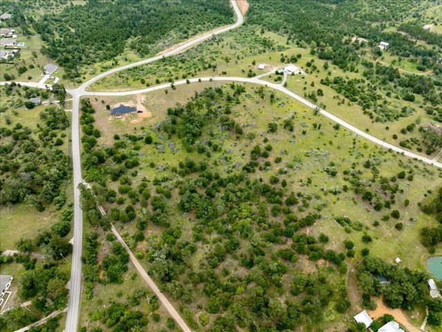 000 McAllister RD, Bastrop, TX 78602