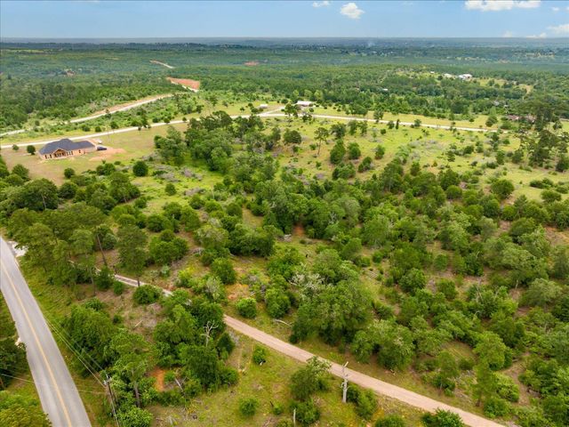 000 McAllister RD, Bastrop, TX 78602