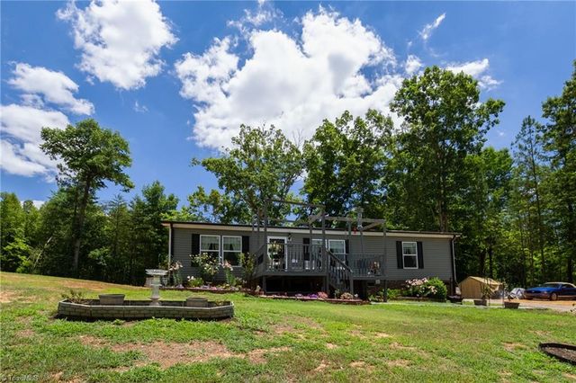 8955 Dennis Road, Germanton, NC 27019