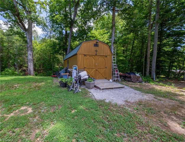 8955 Dennis Road, Germanton, NC 27019
