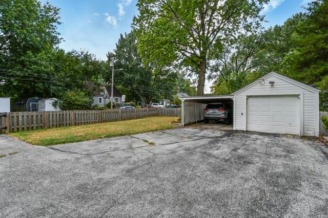 2021 S Jefferson Avenue, Springfield, MO 65807