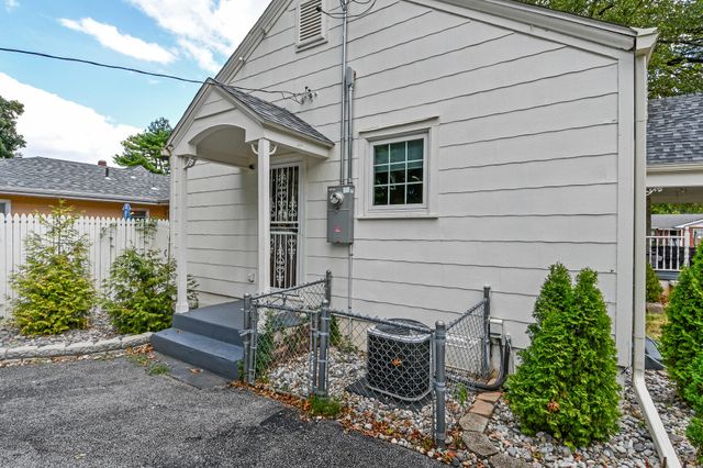 2021 S Jefferson Avenue, Springfield, MO 65807