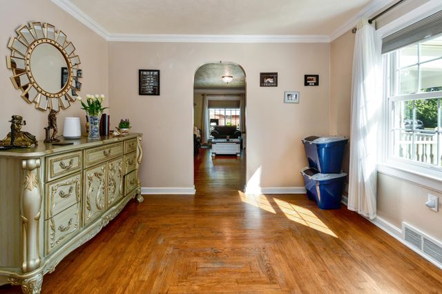 2021 S Jefferson Avenue, Springfield, MO 65807