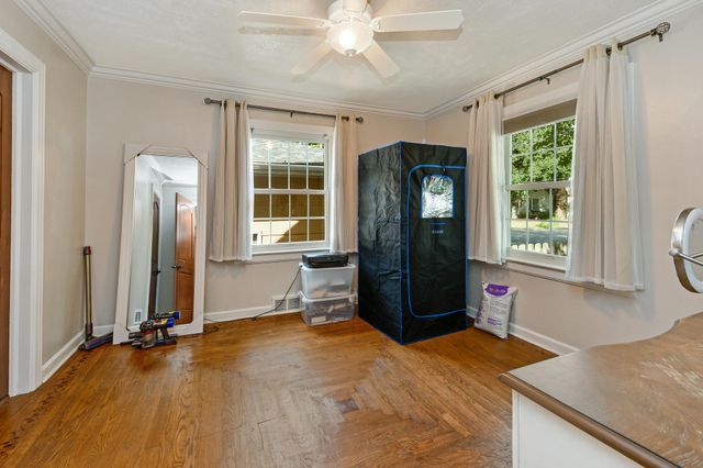 2021 S Jefferson Avenue, Springfield, MO 65807
