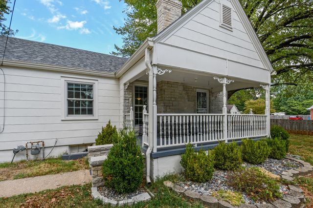2021 S Jefferson Avenue, Springfield, MO 65807