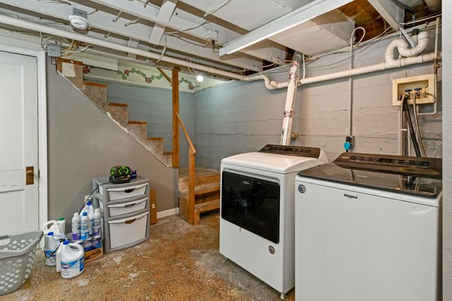 2021 S Jefferson Avenue, Springfield, MO 65807