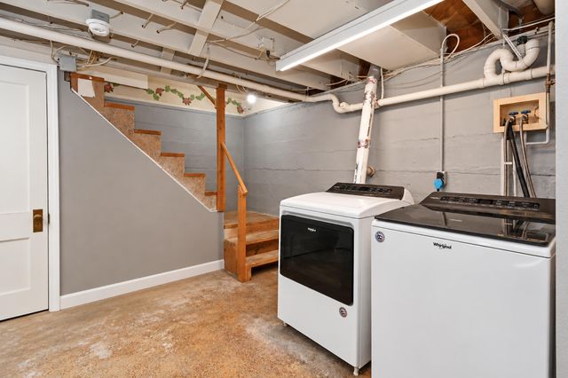 2021 S Jefferson Avenue, Springfield, MO 65807
